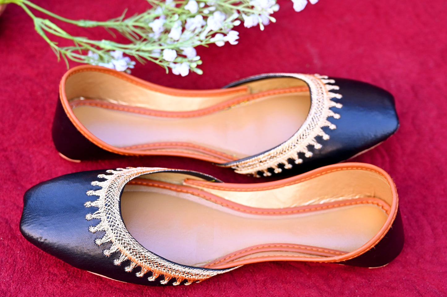 Zeenat black khussa – chic handcrafted khussa for ladies